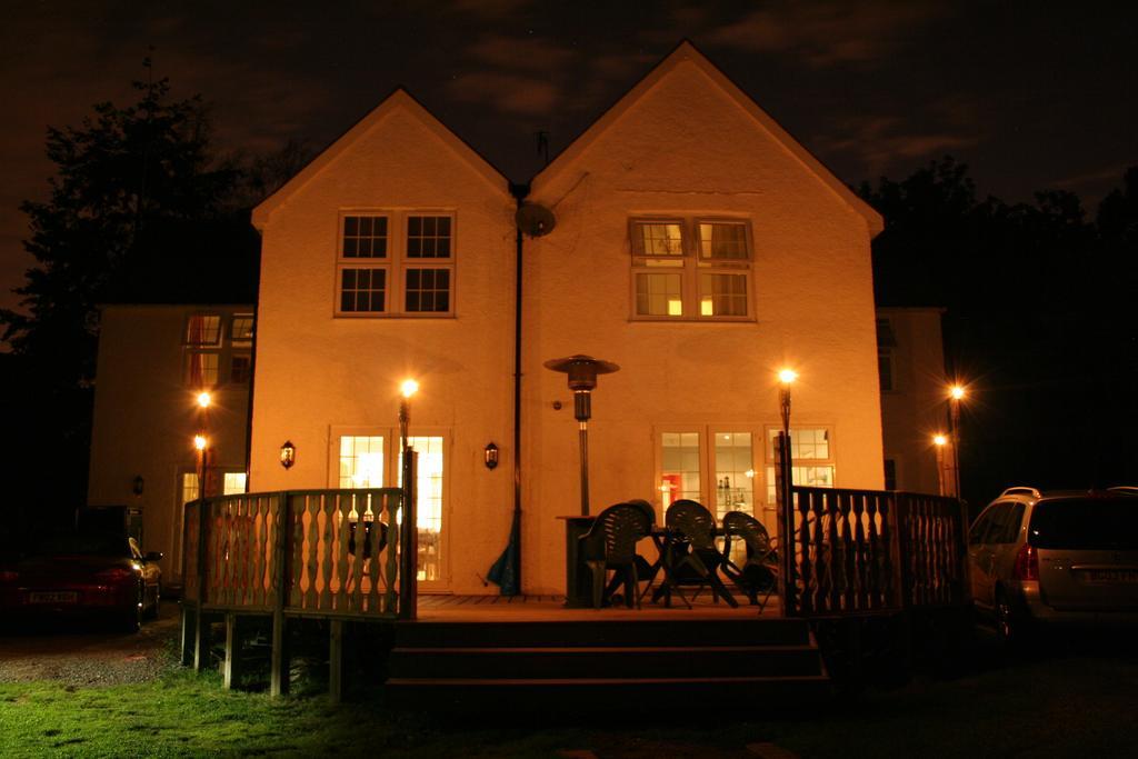 Oakhurst Gatwick B&B 크롤리 외부 사진
